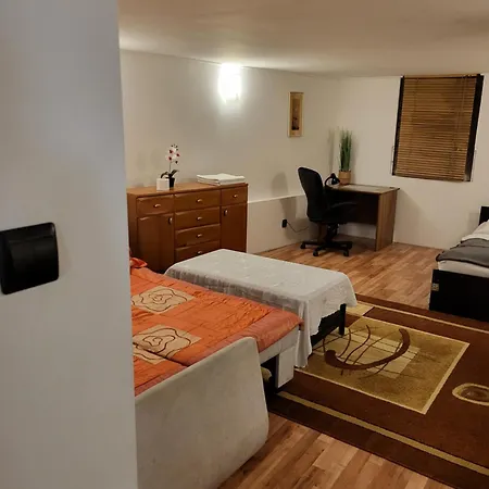 Grzegorzecka Nr 3 ホテル *